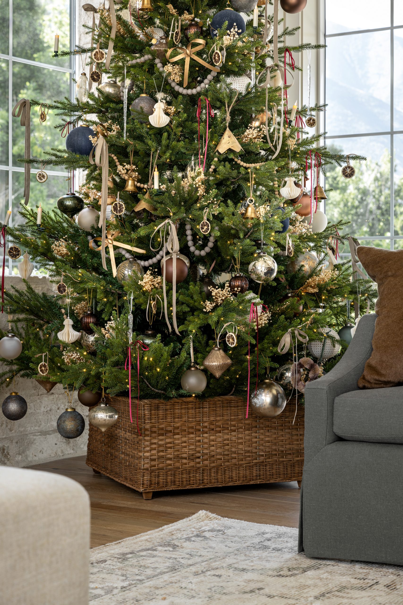 Neutral Christmas tree