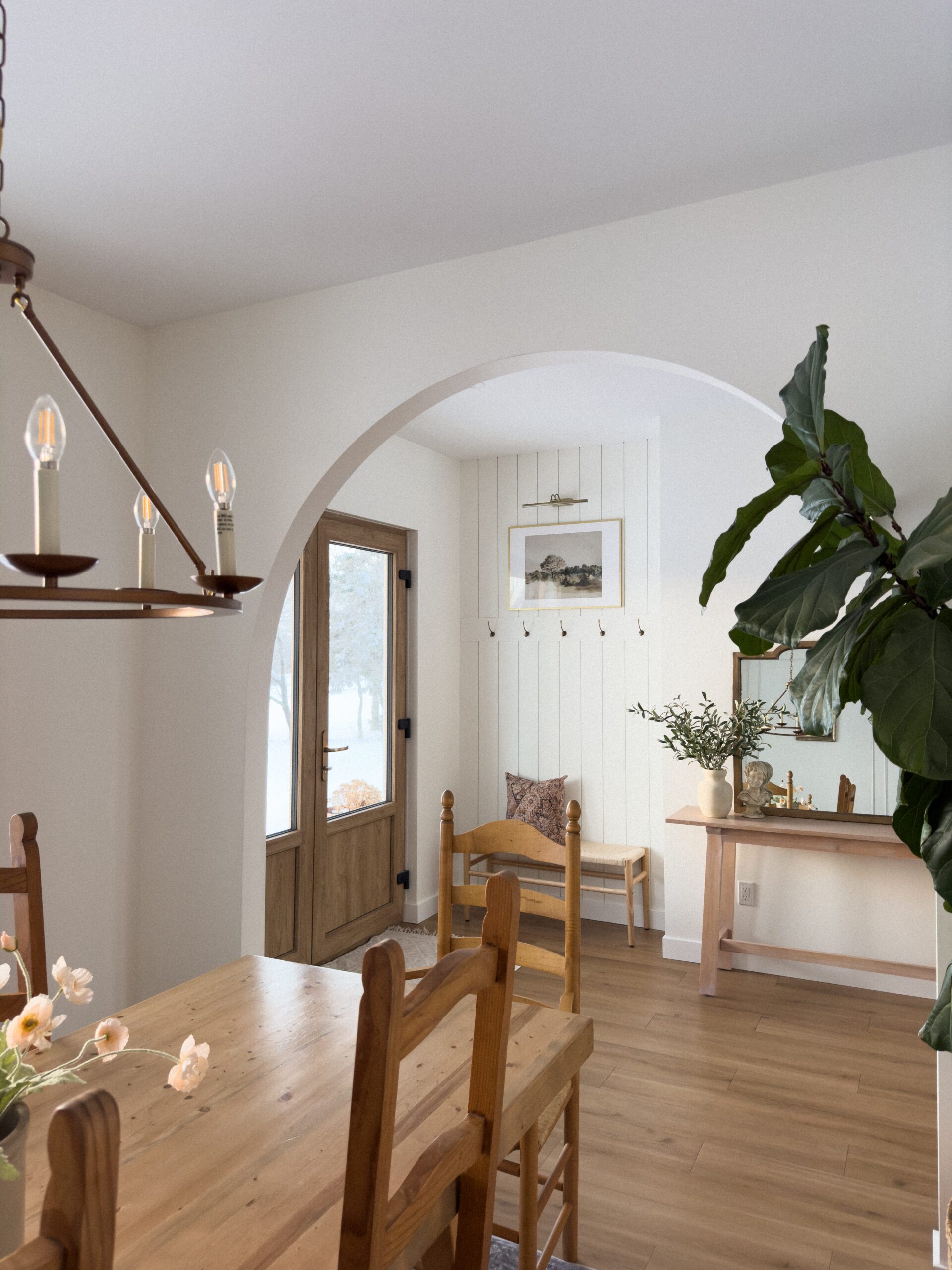 modern vintage dining room arch