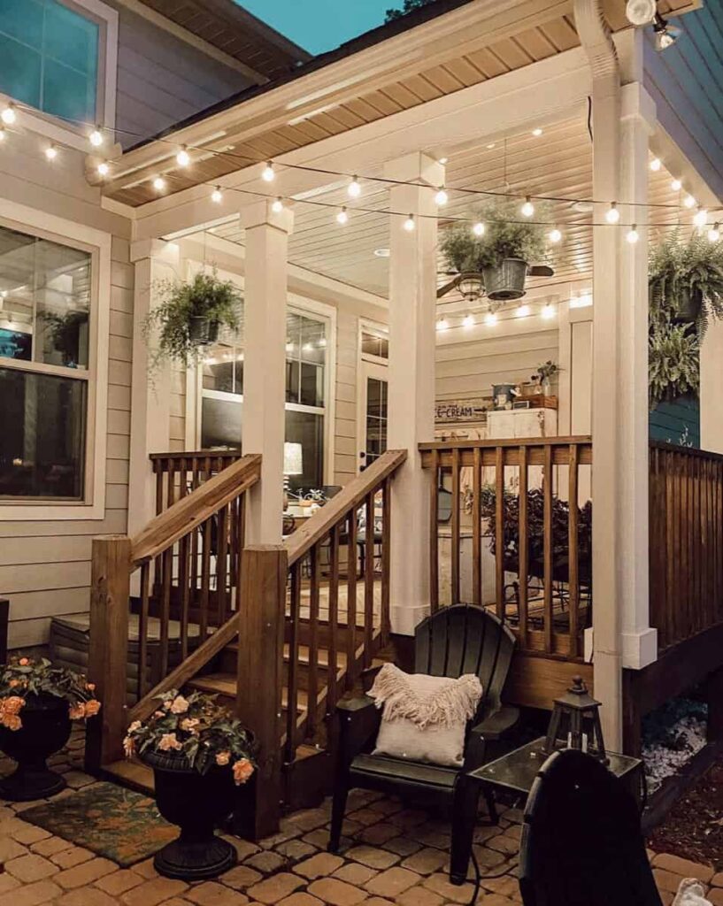 Cozy front porch decorating with string lights