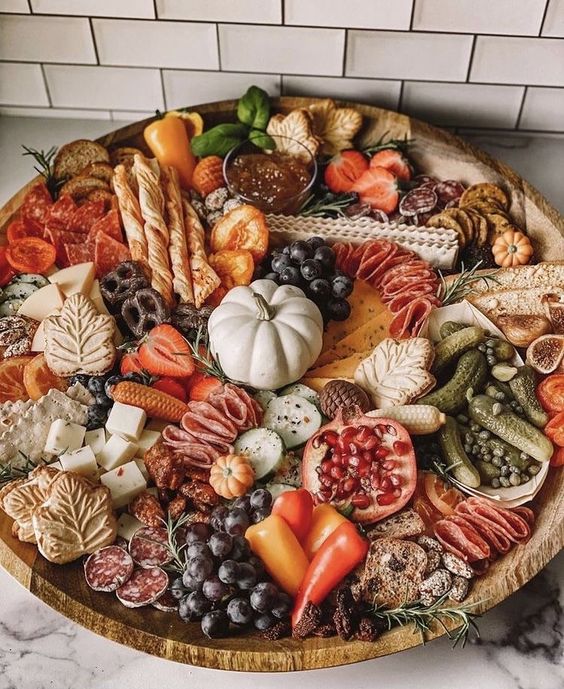 Fall charcuterie board 