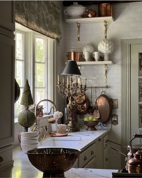 open shelving French kitchen