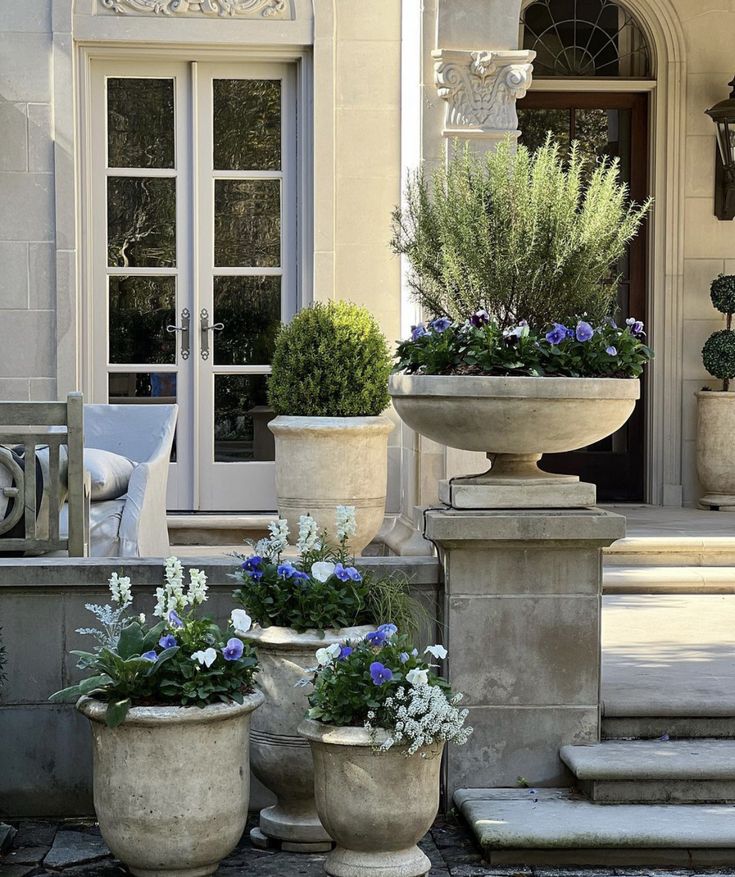 11 European Backyard And Patio Design Ideas